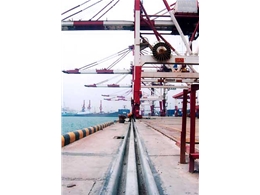 日照港集裝箱碼頭拖纜槽現(xiàn)場(chǎng)安裝